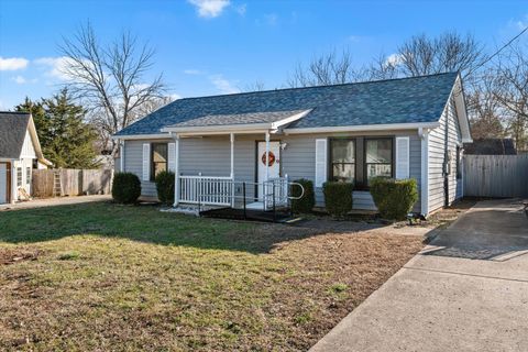 585 Cedar Bend Ln La Vergne TN 37086