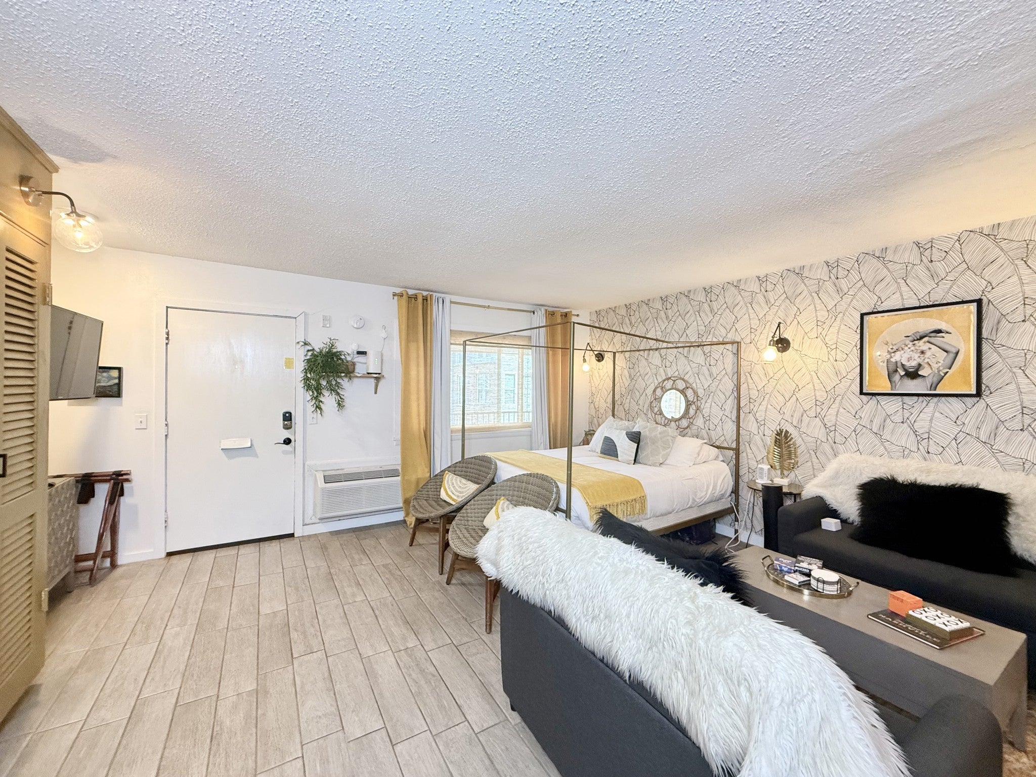 803 Hillview Hts 206