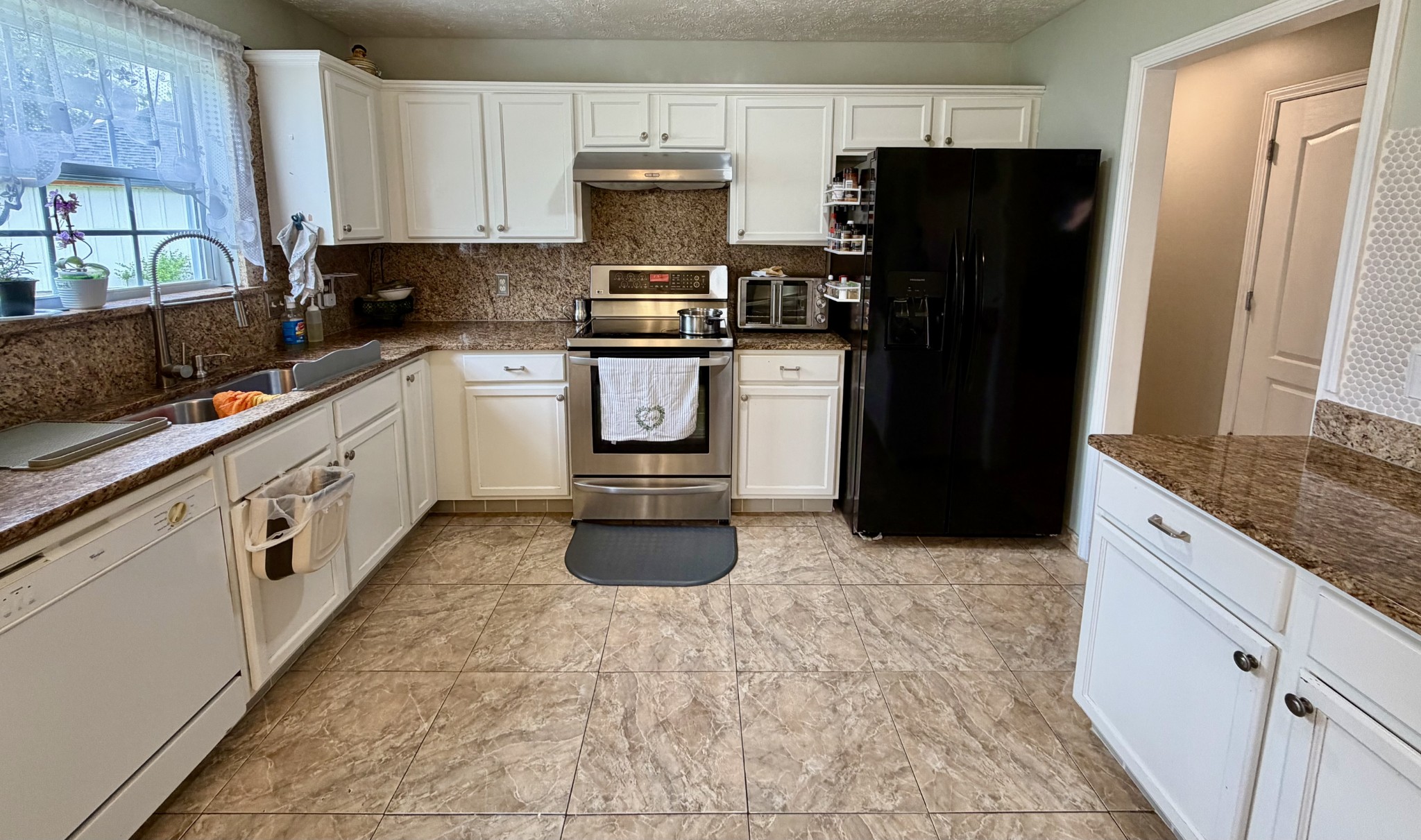 418 Knob Ct