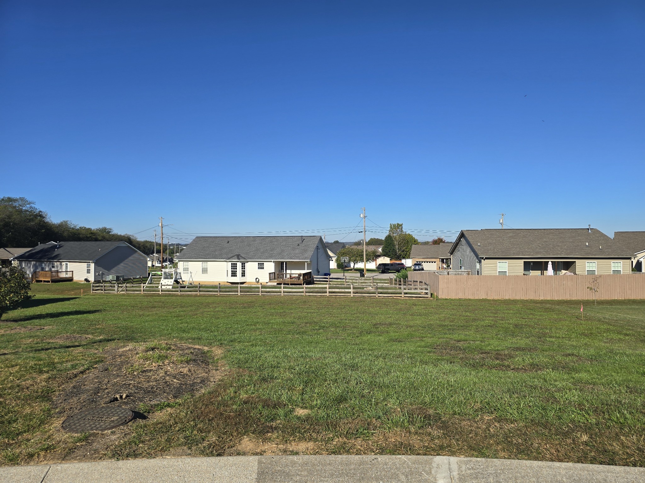 1608 Rugby Ct