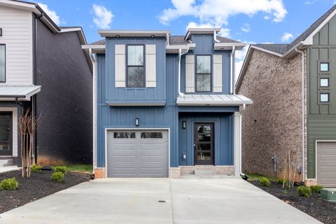 9 Holland Park West Clarksville TN 37043