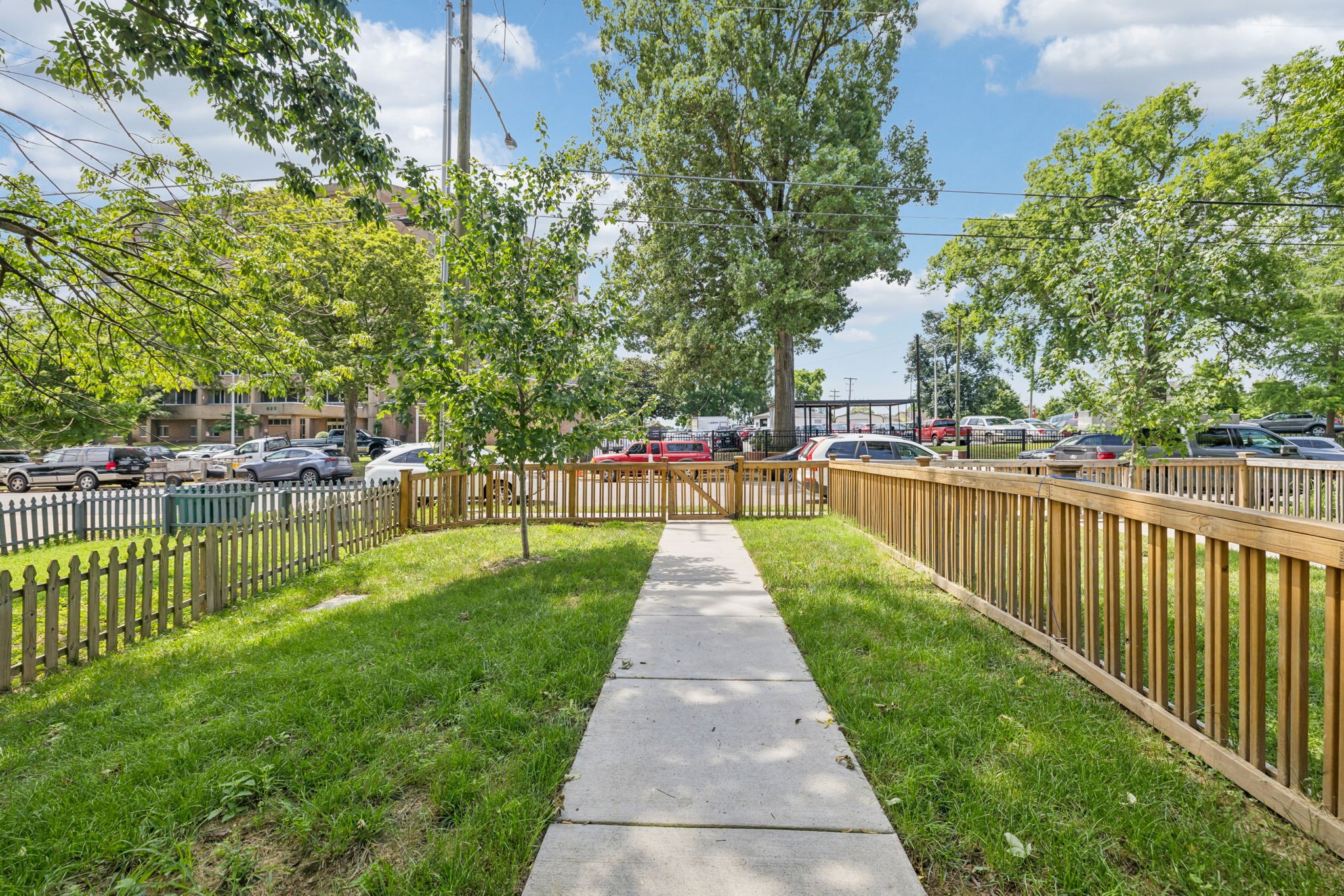 624 Benton Ave A