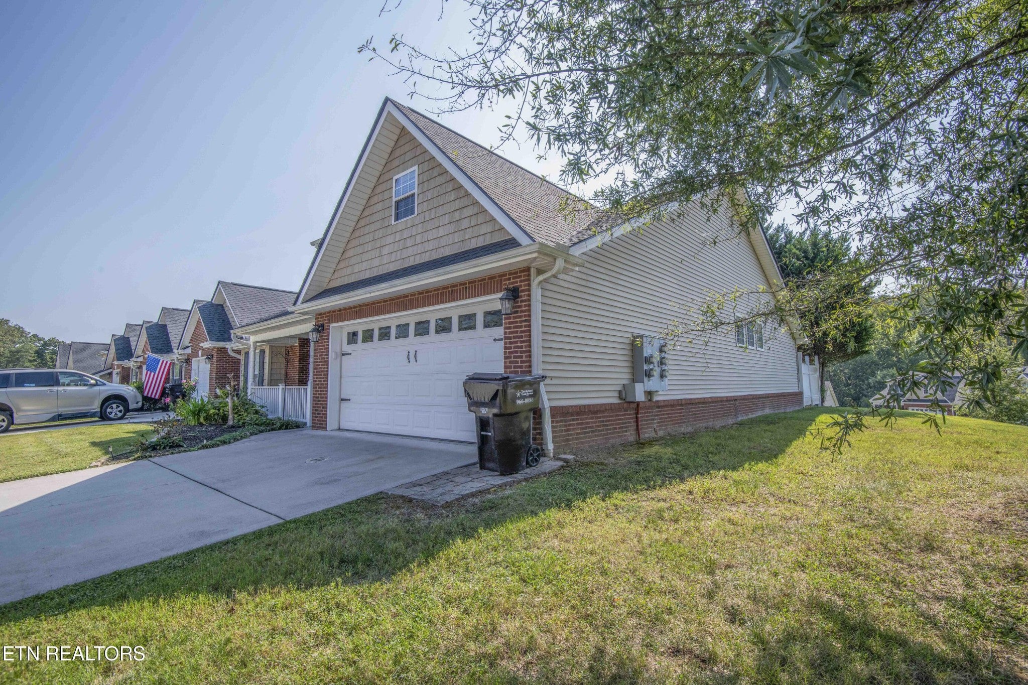 1440 Hazelgreen Way