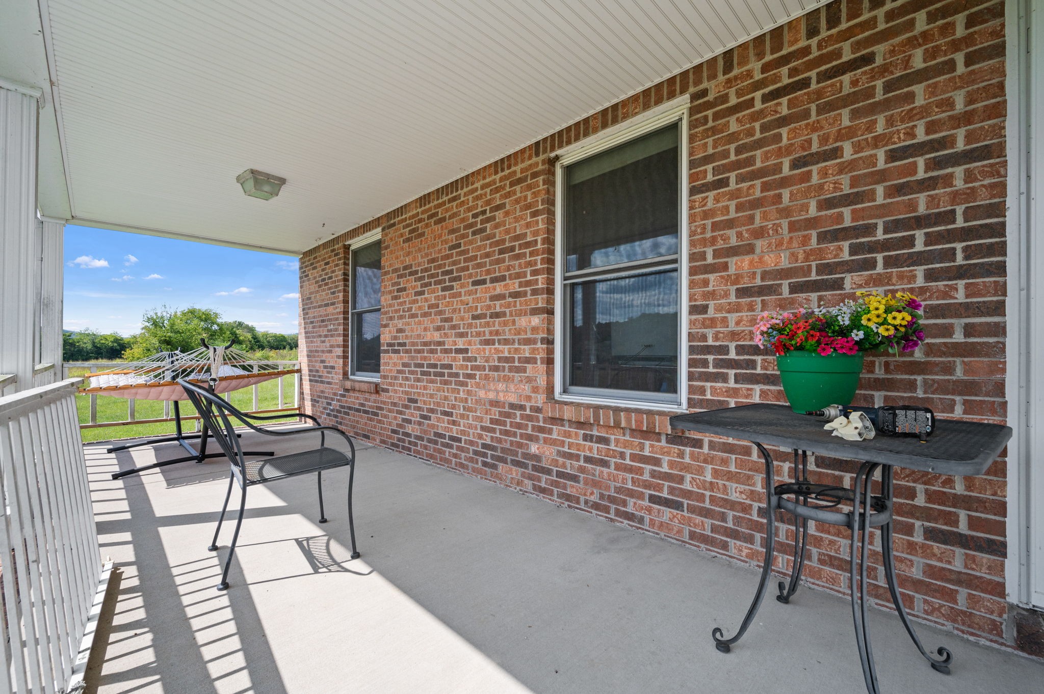 2046 Kennedy Creek Rd