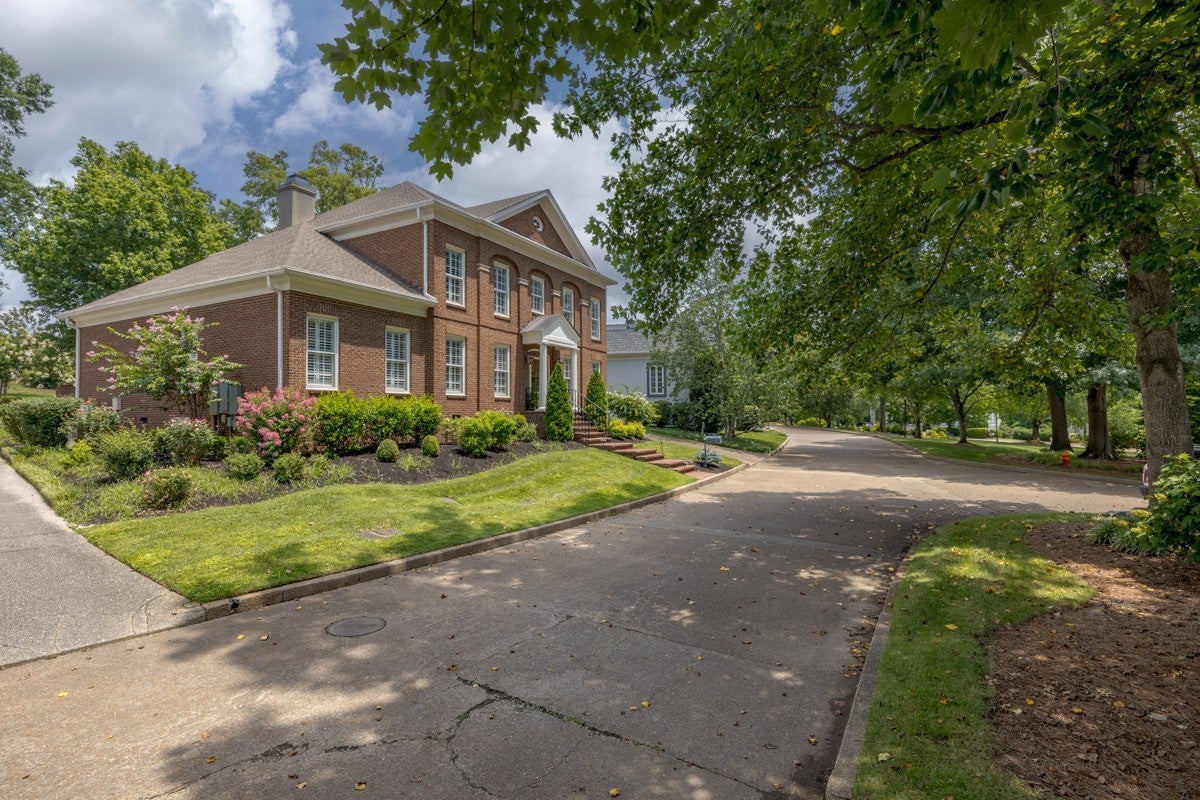 114 Dunham Springs Ln