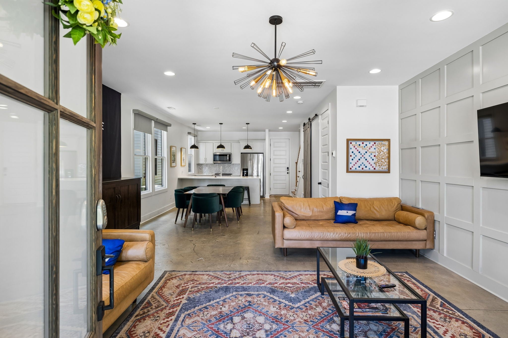 860 Seymour Ave