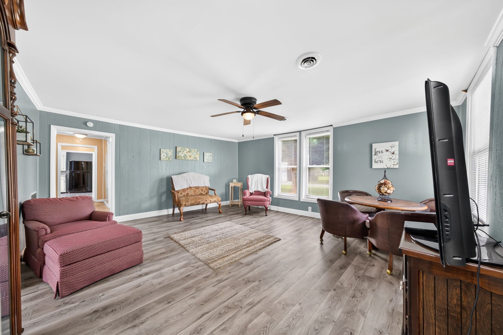 491 Piccadilly Ave