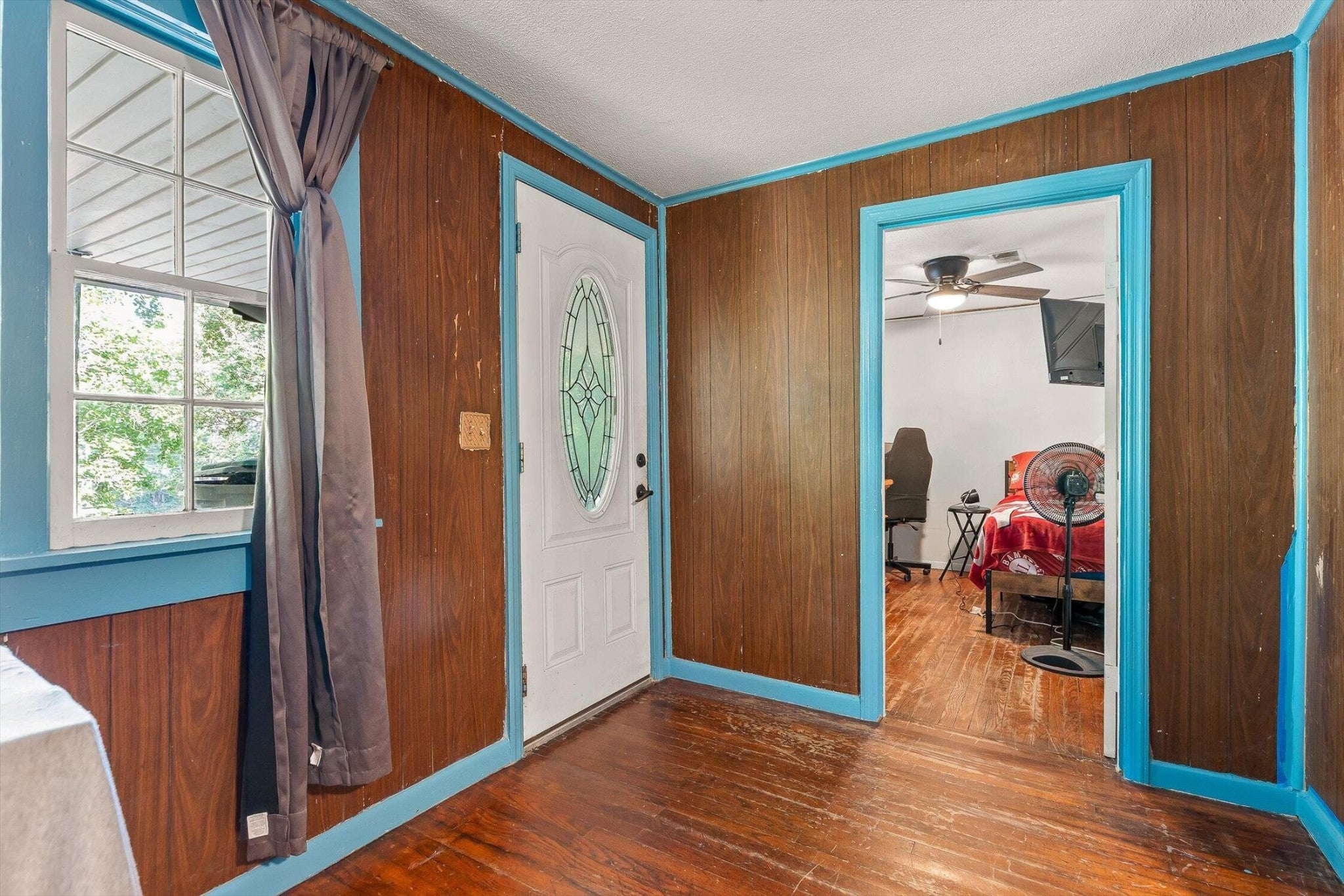 1220 Debbie Lane