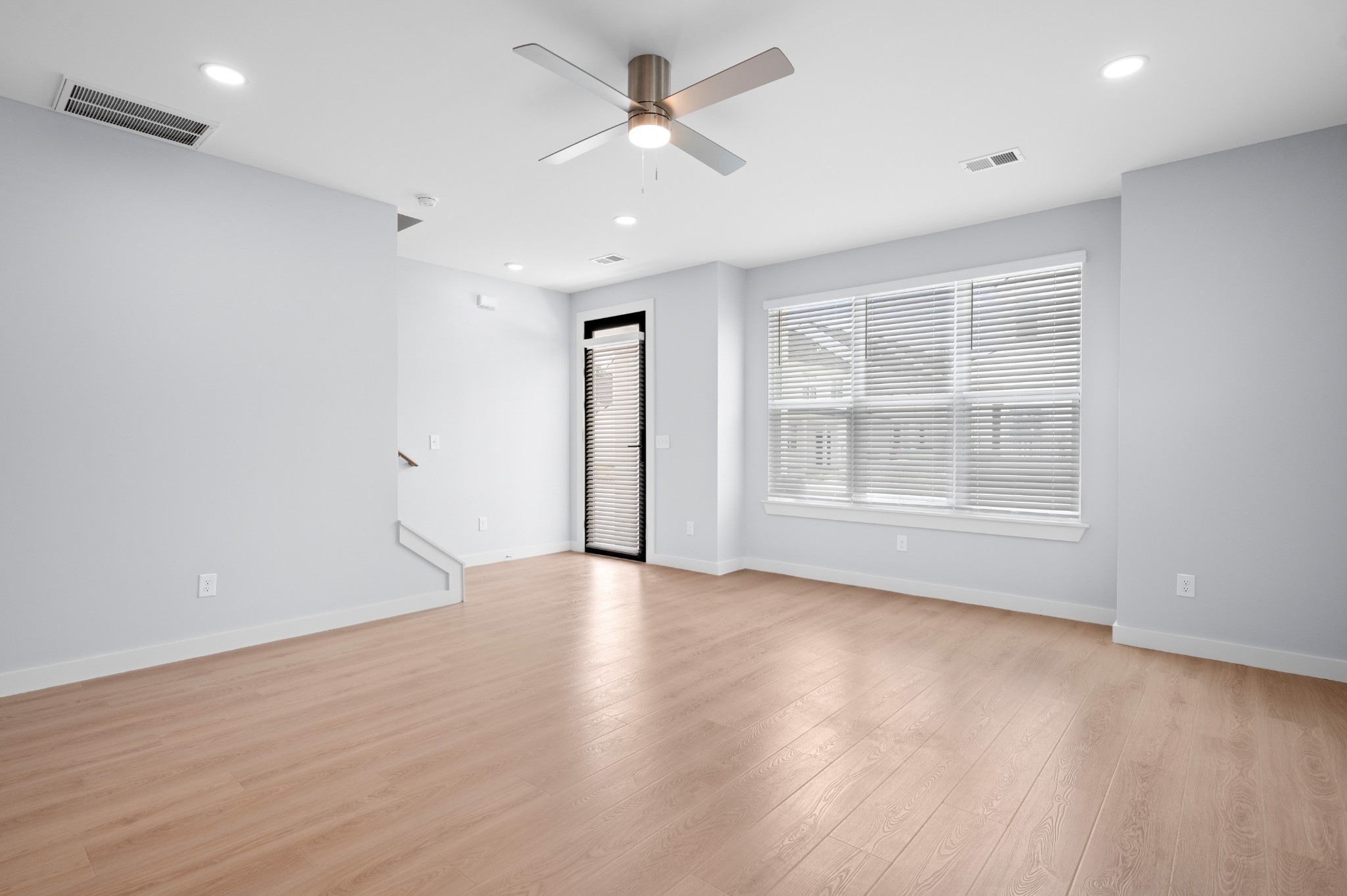 407 Curtis Hilton Way