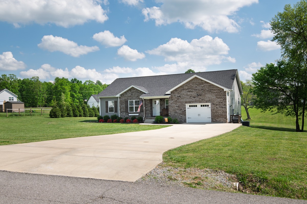 221 Northup Rd