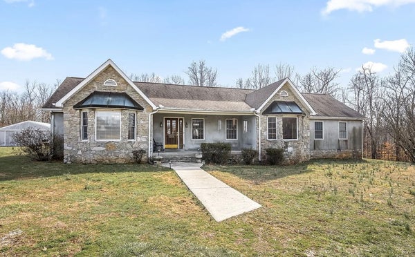 390 PARADISE LN, MULBERRY, TN 37359 - Image 8dfdb48ebbd95fe8c8ae3343a84d421e/3741374831