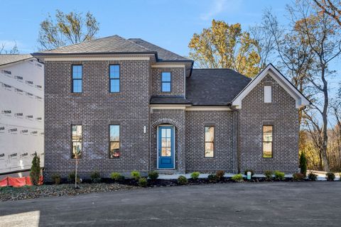 495 Jet Stream Dr La Vergne TN 37086