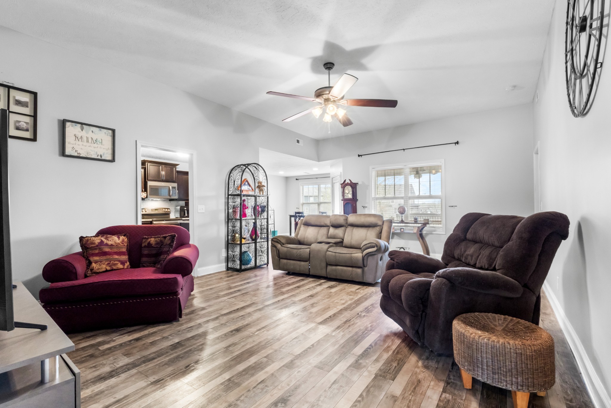 1264 Eagles View Dr
