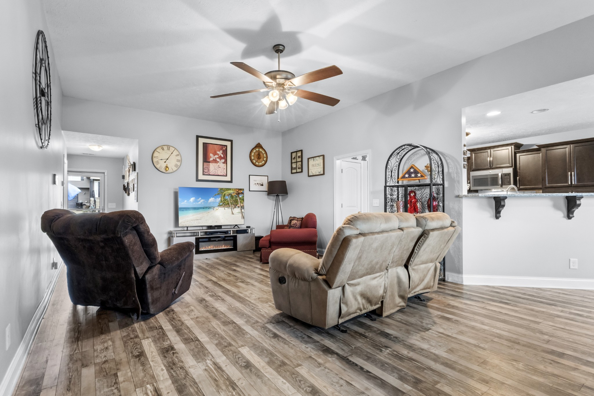 1264 Eagles View Dr