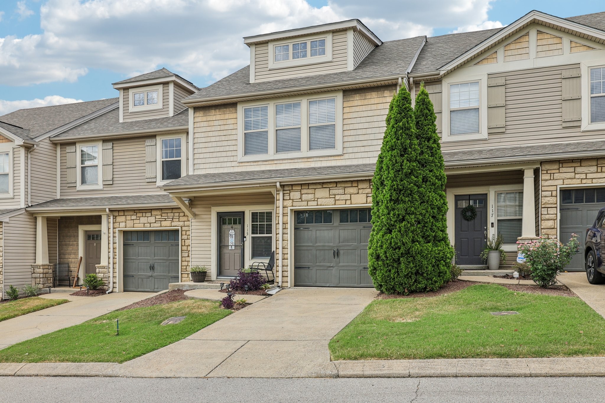 115 Stonecrest Dr