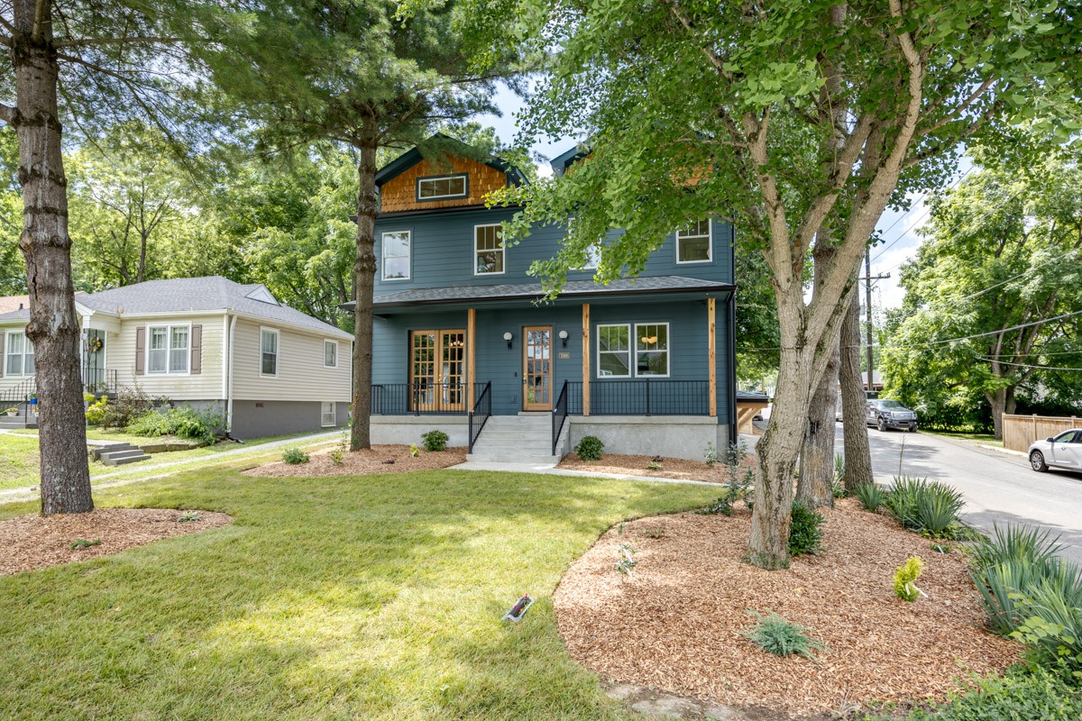 1000 Broadmoor Dr