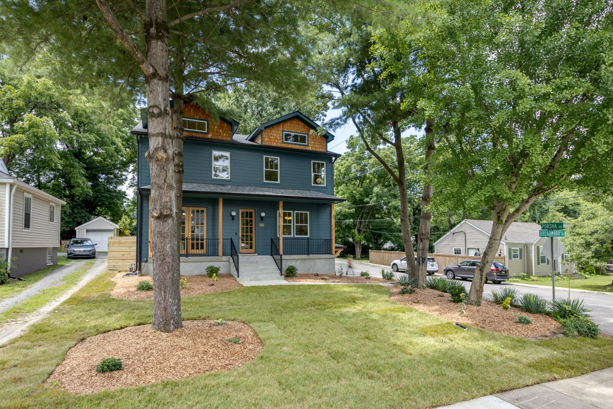 1000 Broadmoor Dr