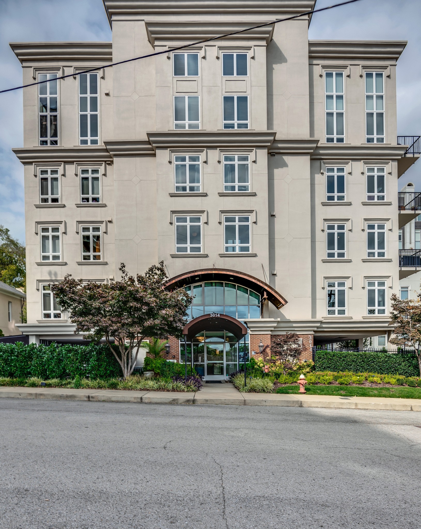 3014 Hedrick St 504