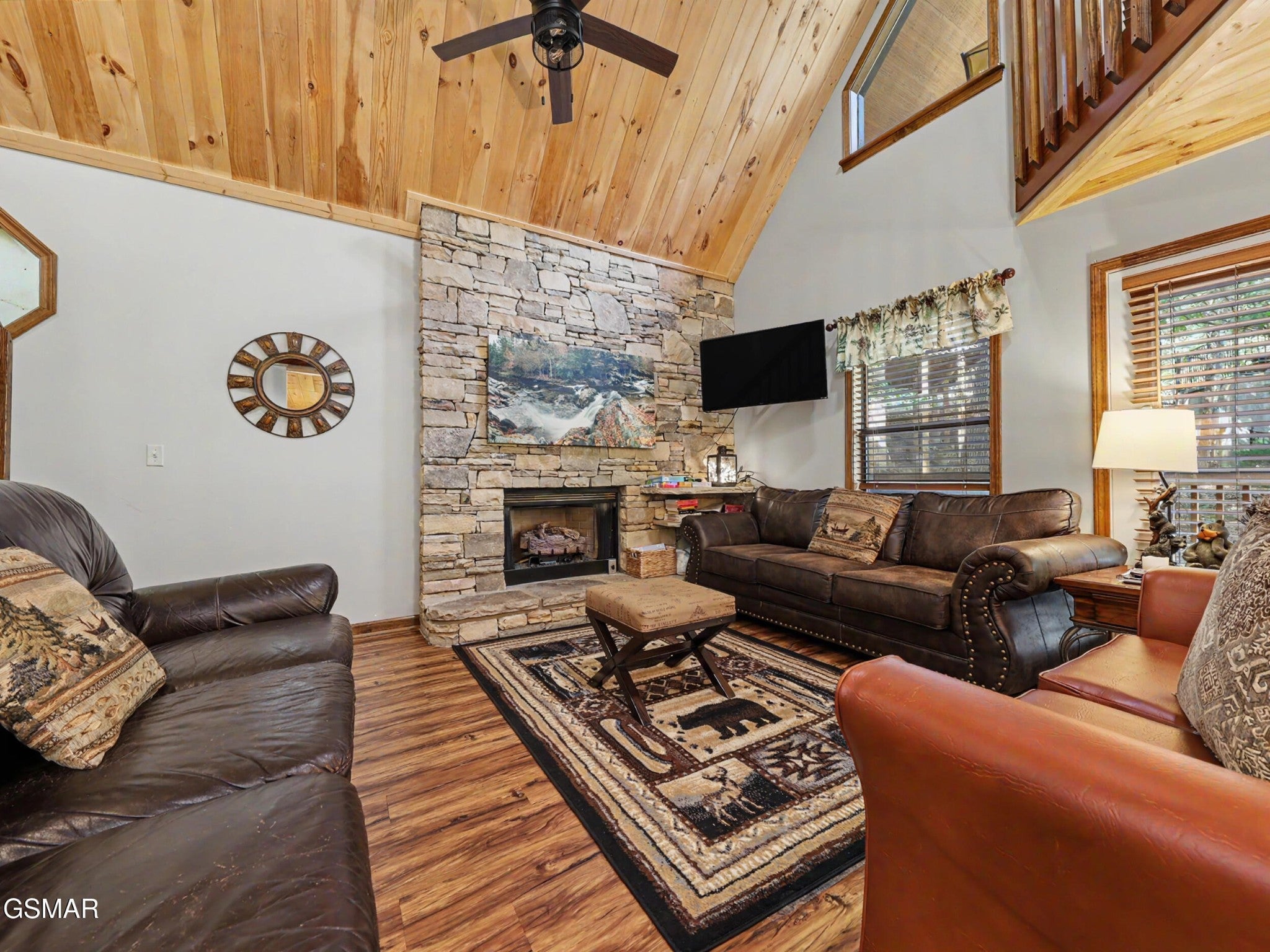 318 Greenwood Way