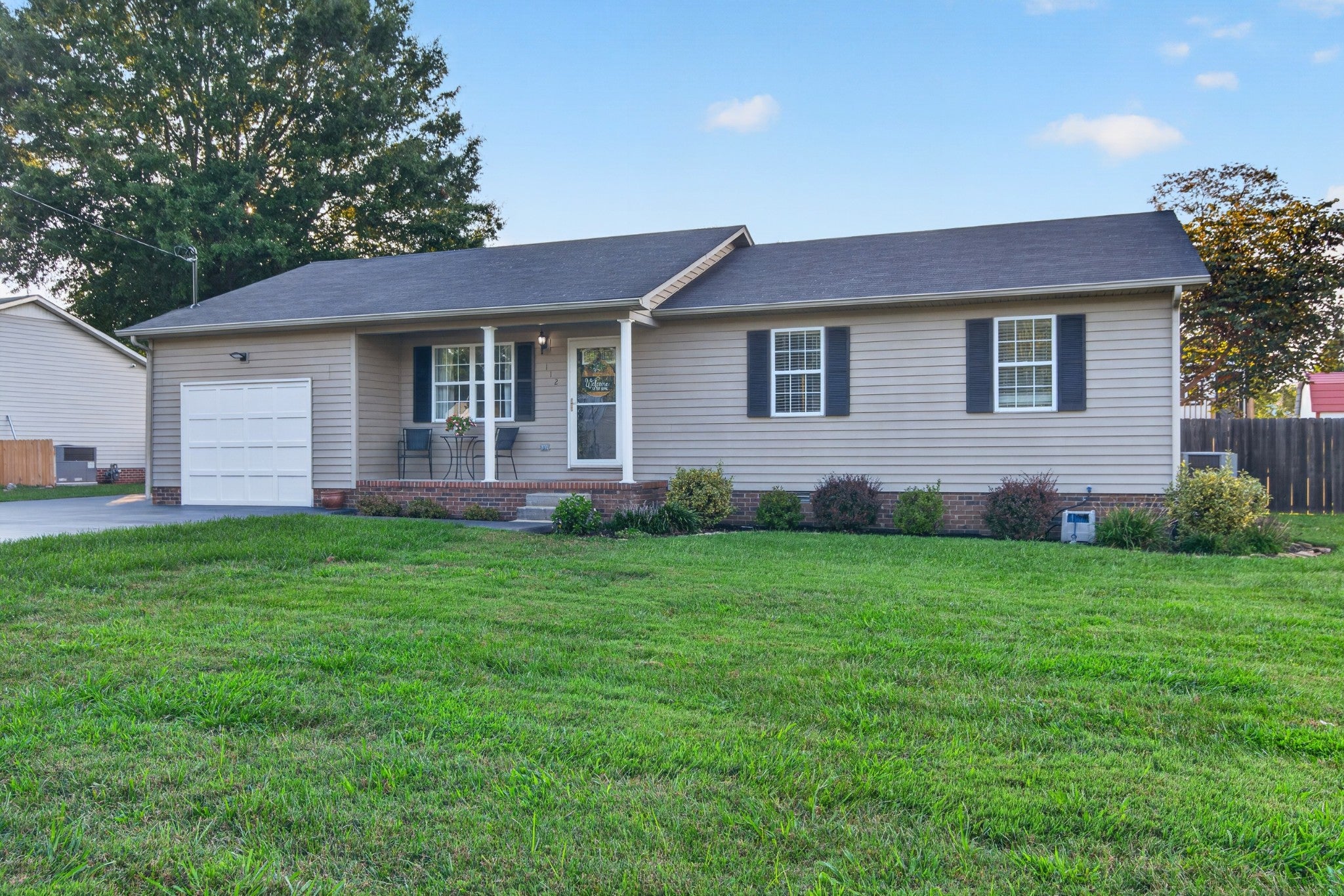 112 Darnell Dr