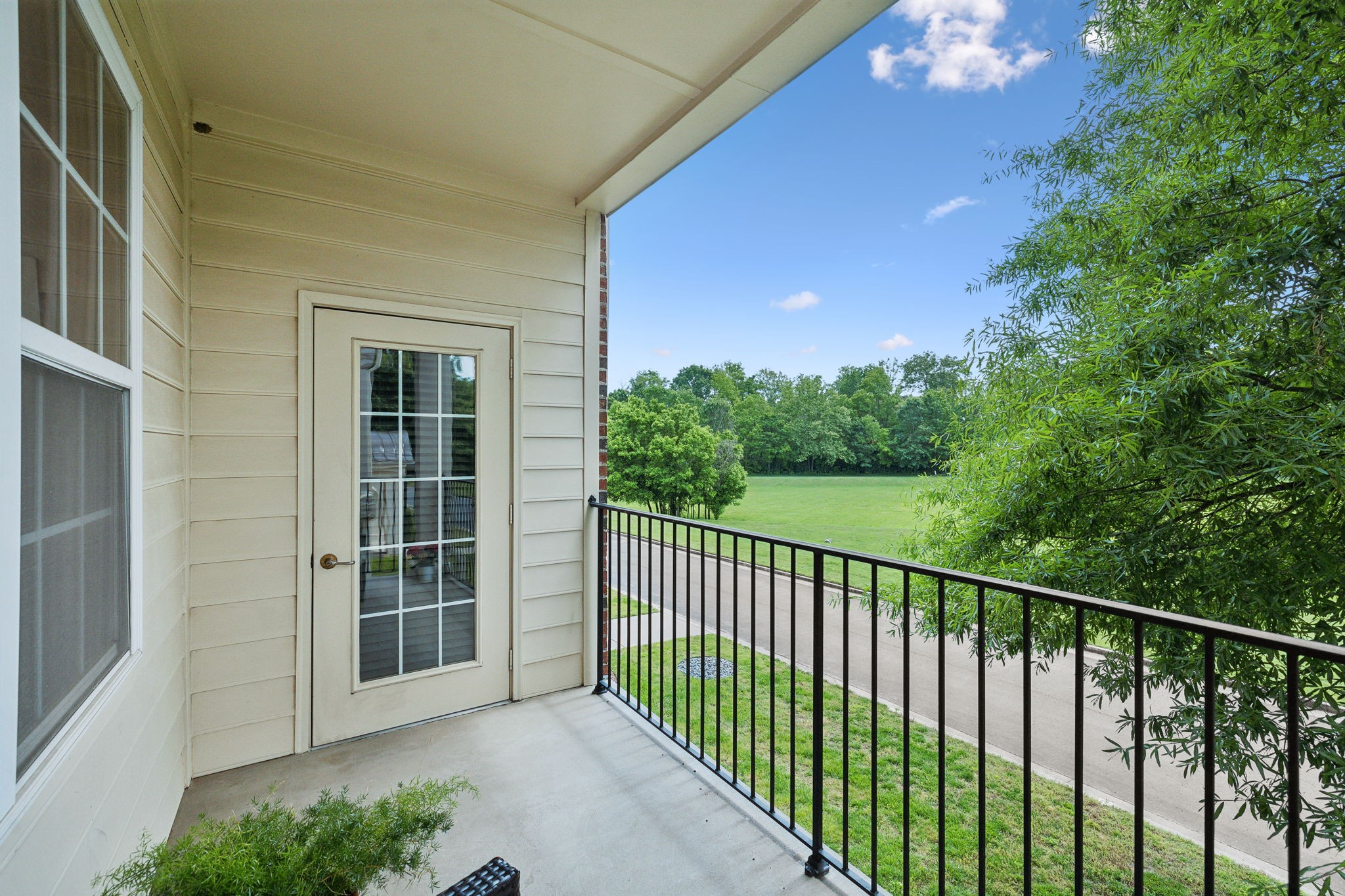 3201 Aspen Grove Dr F4