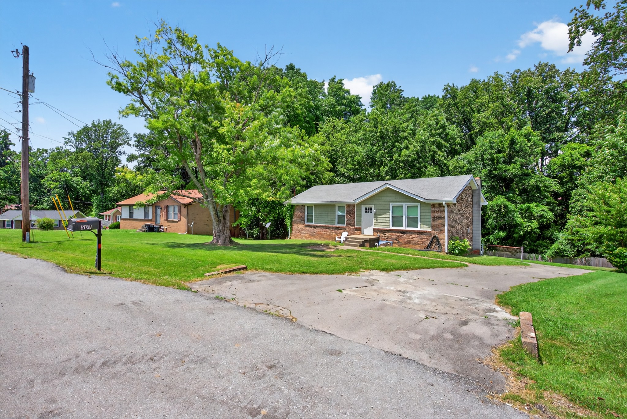 609 Chrisman Dr