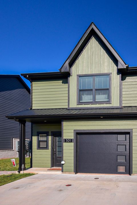 301 Jonathan Wade Pvt Cir Clarksville TN 37043