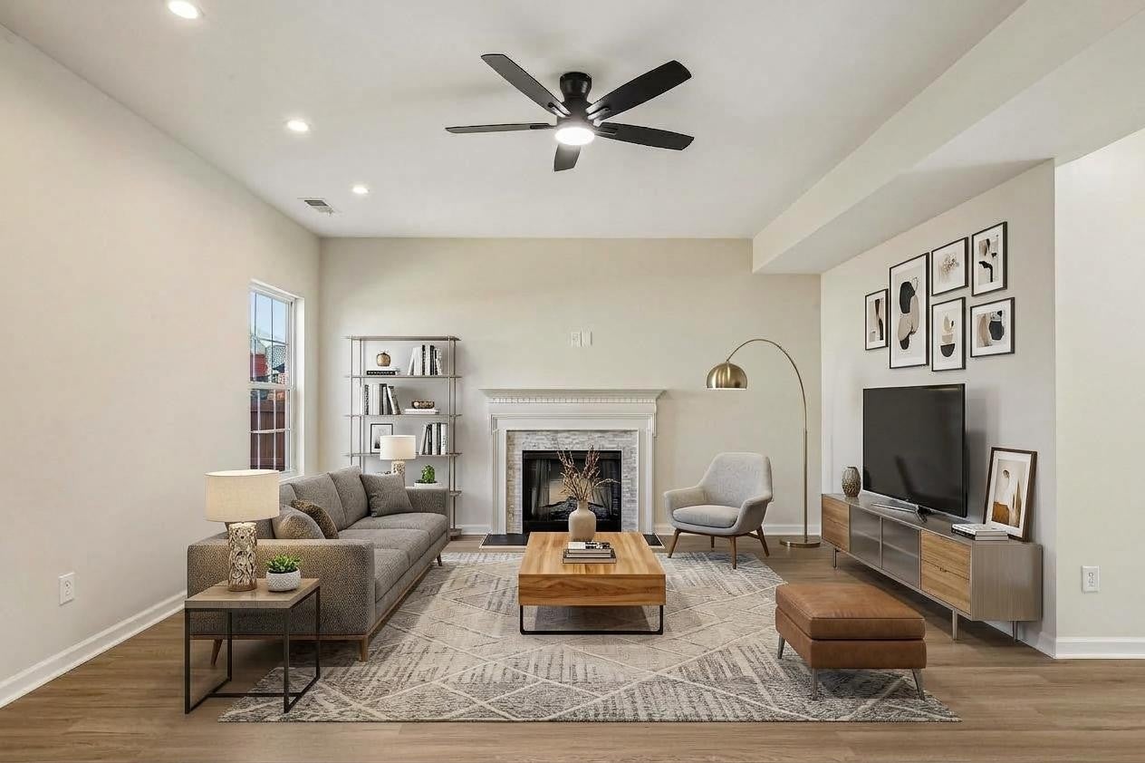 621 Betty Lou Dr