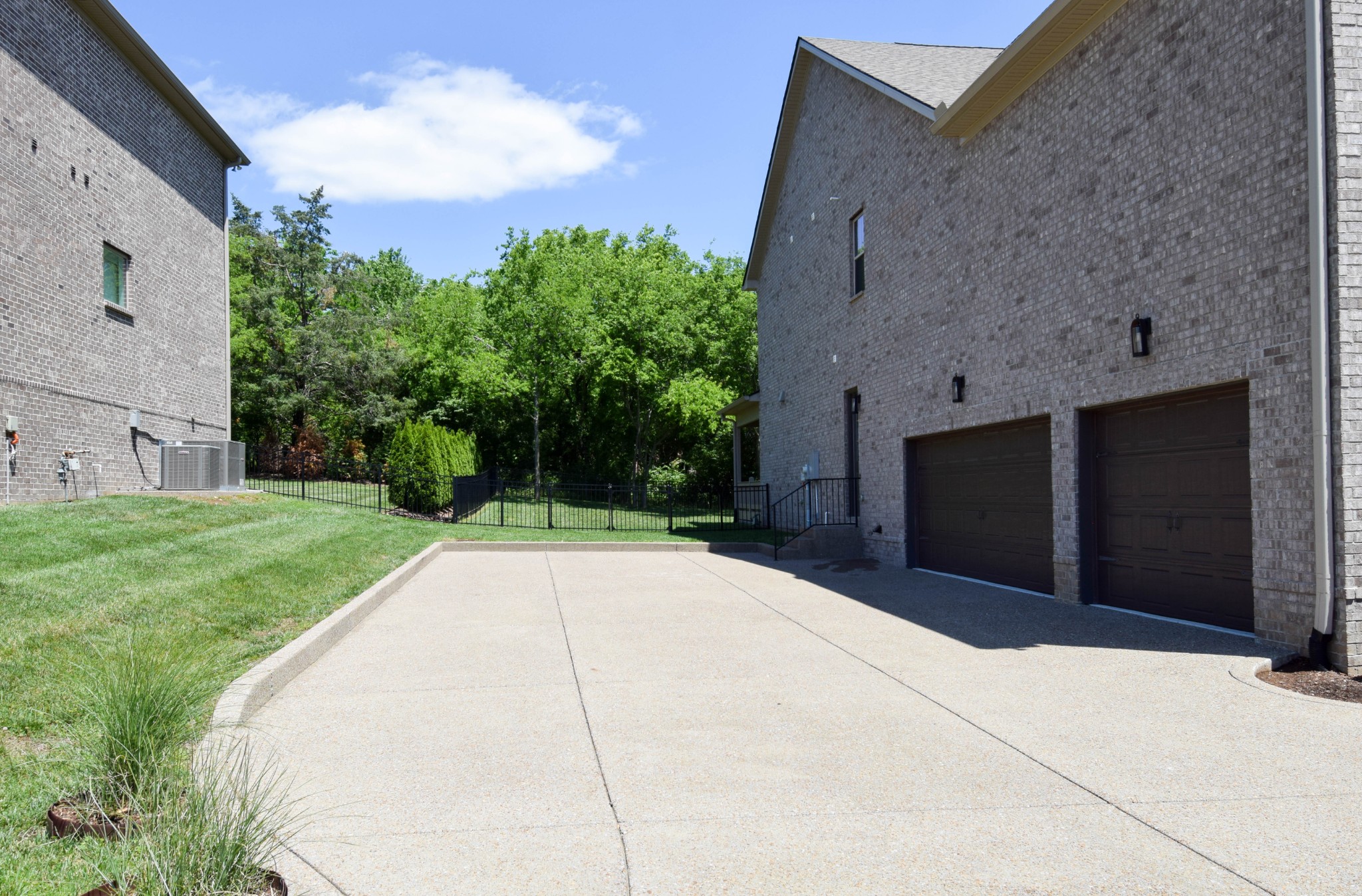 Gallatin, Tennessee, 37066, United States, 4 Bedrooms Bedrooms, ,4 BathroomsBathrooms,Residential,Active,2052093