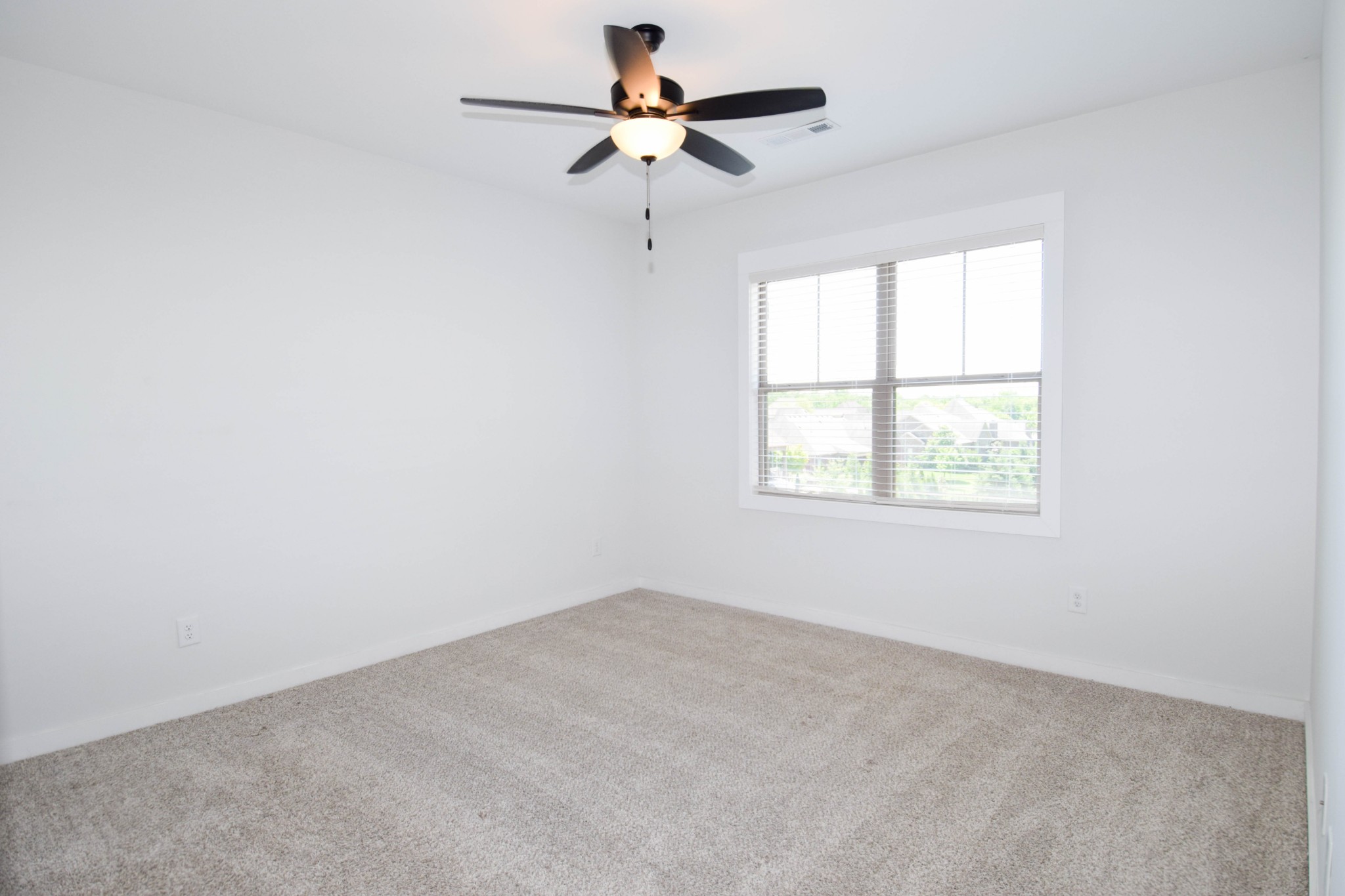 Gallatin, Tennessee, 37066, United States, 4 Bedrooms Bedrooms, ,4 BathroomsBathrooms,Residential,Active,2052093