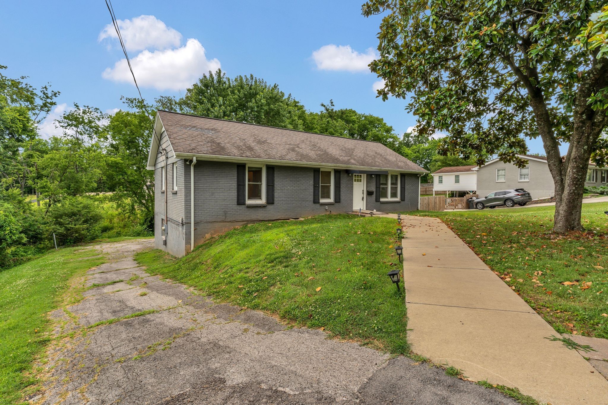 105 Donmond Dr
