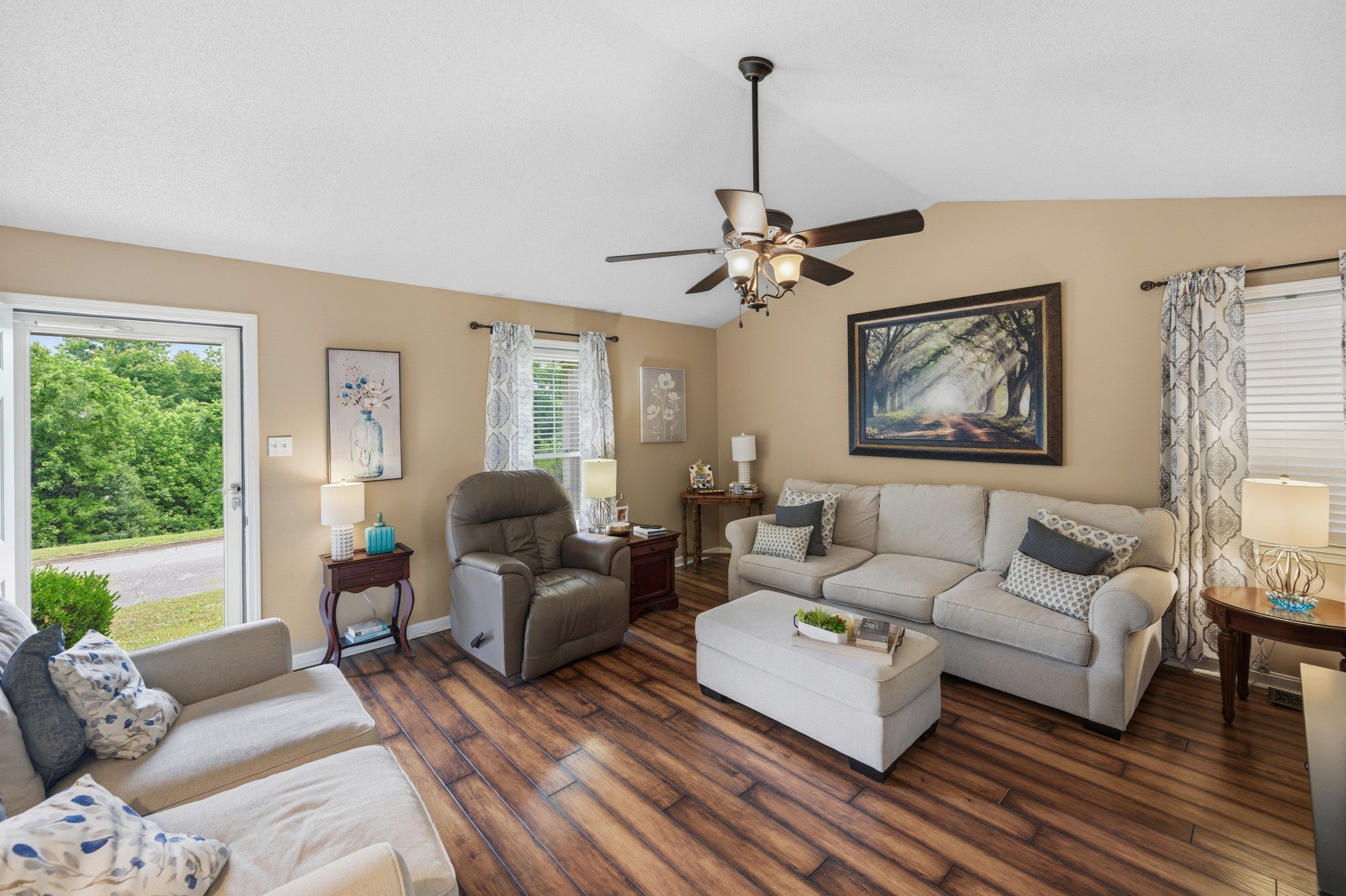 121 New Renfroe St
