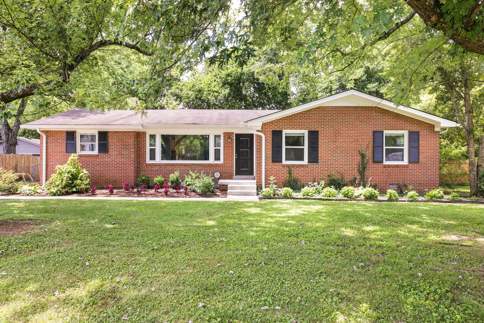 2010 Olympia Pl