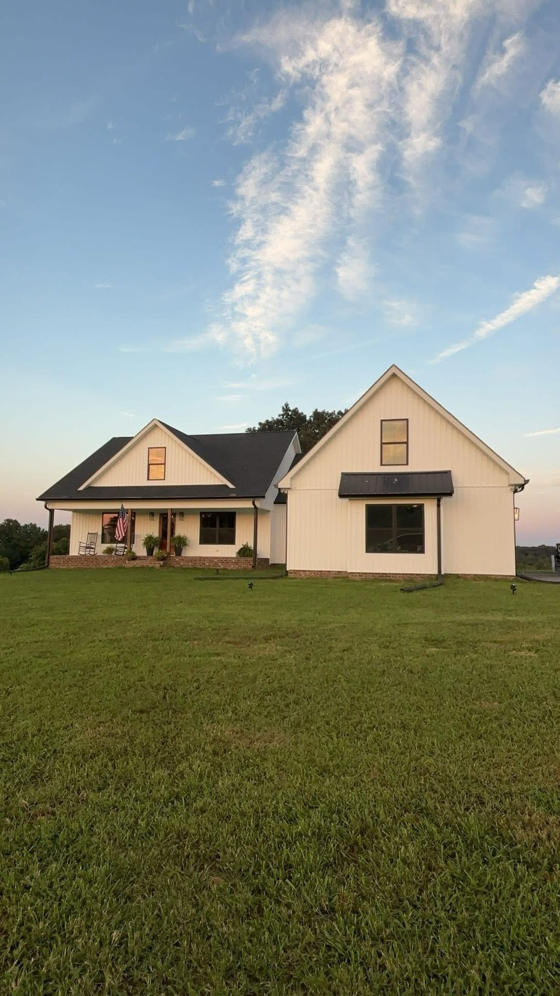 2590 Oakdale Rd