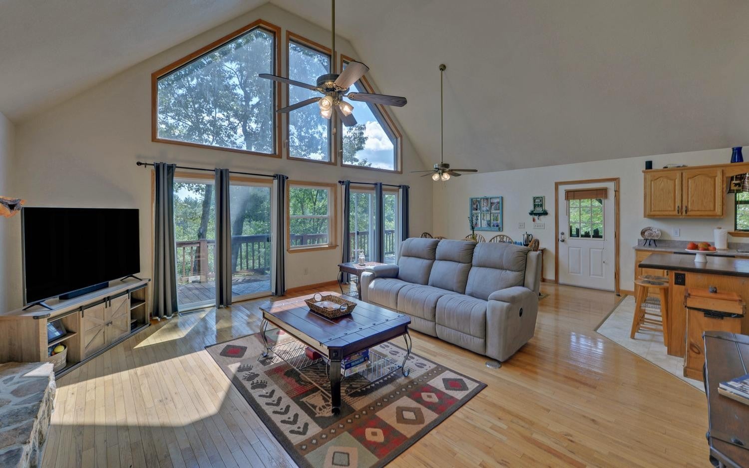 36 Dwaynes Trl