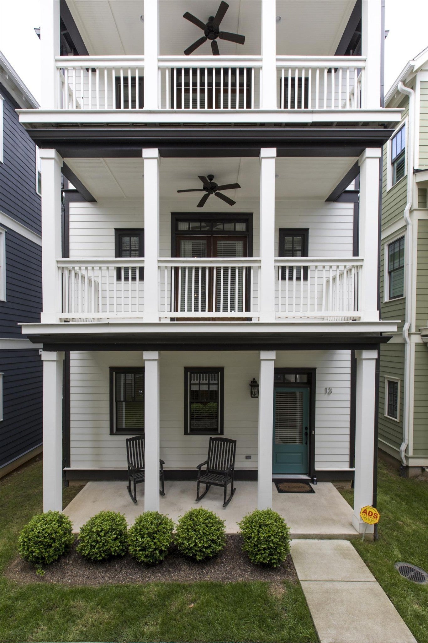 204 Burns Ave 13