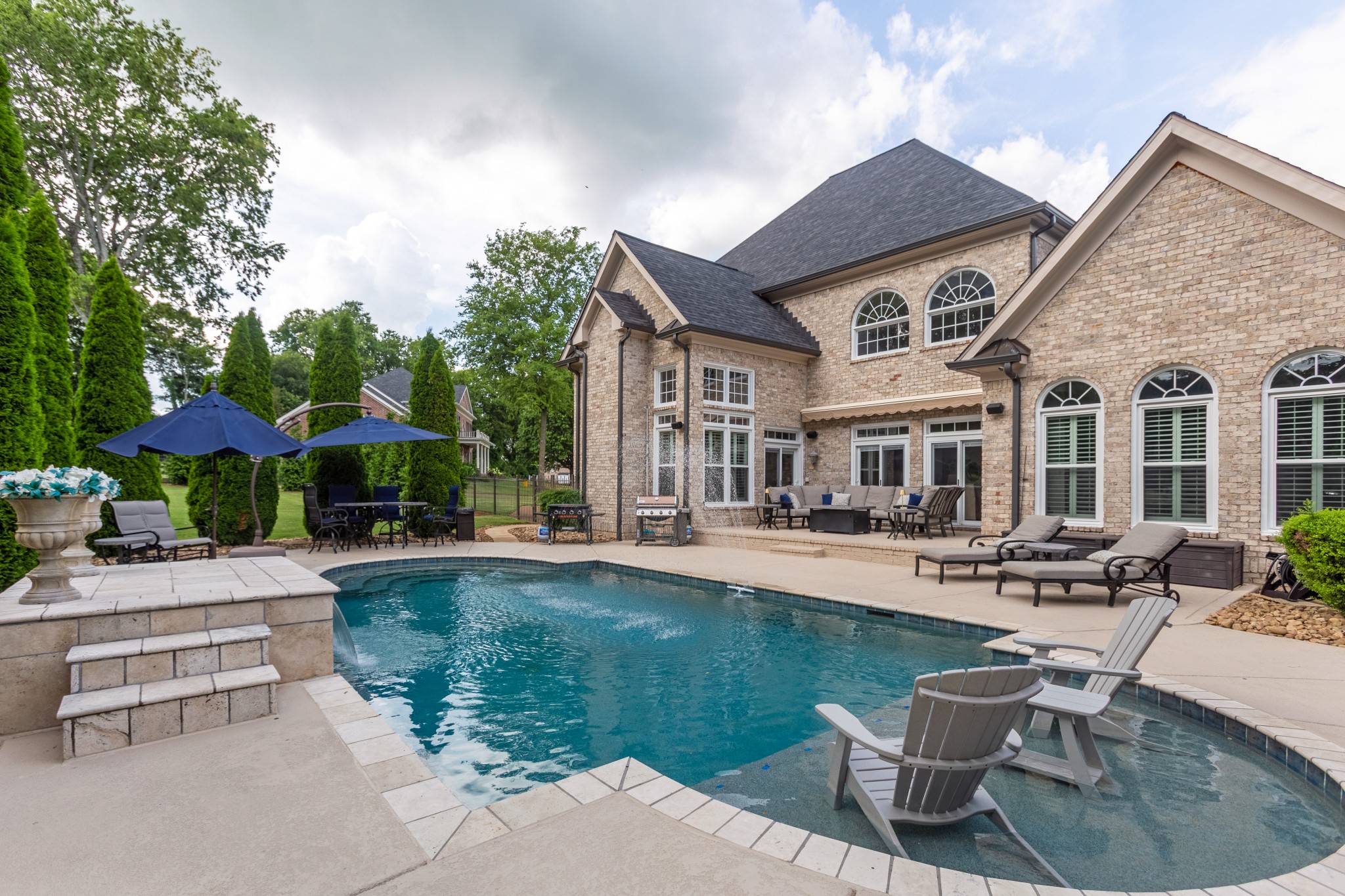2125 Summer Hill Cir