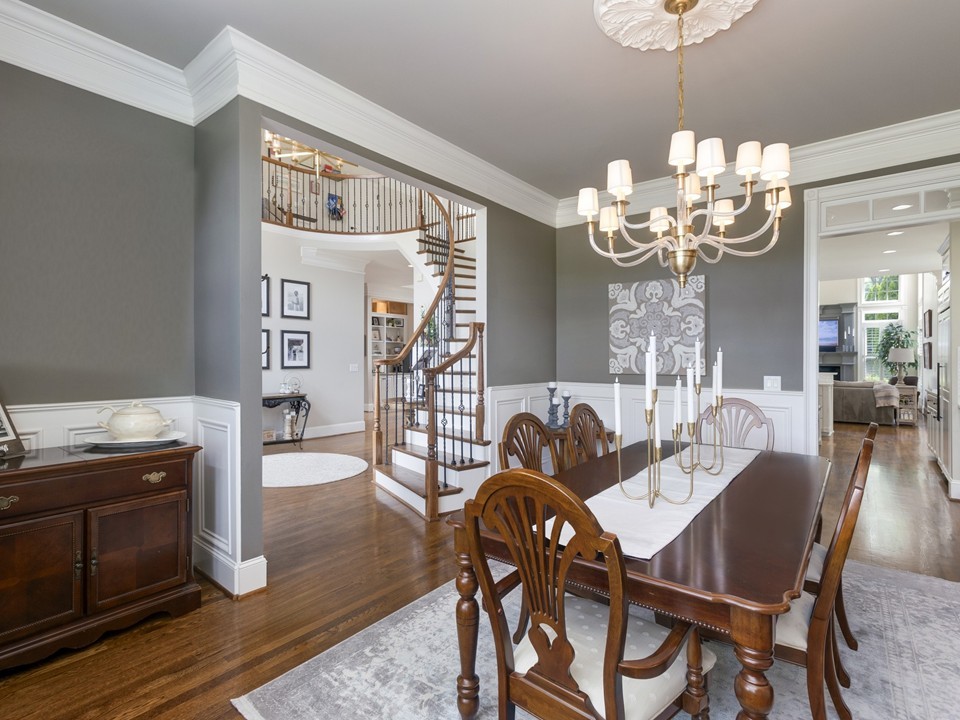 2125 Summer Hill Cir