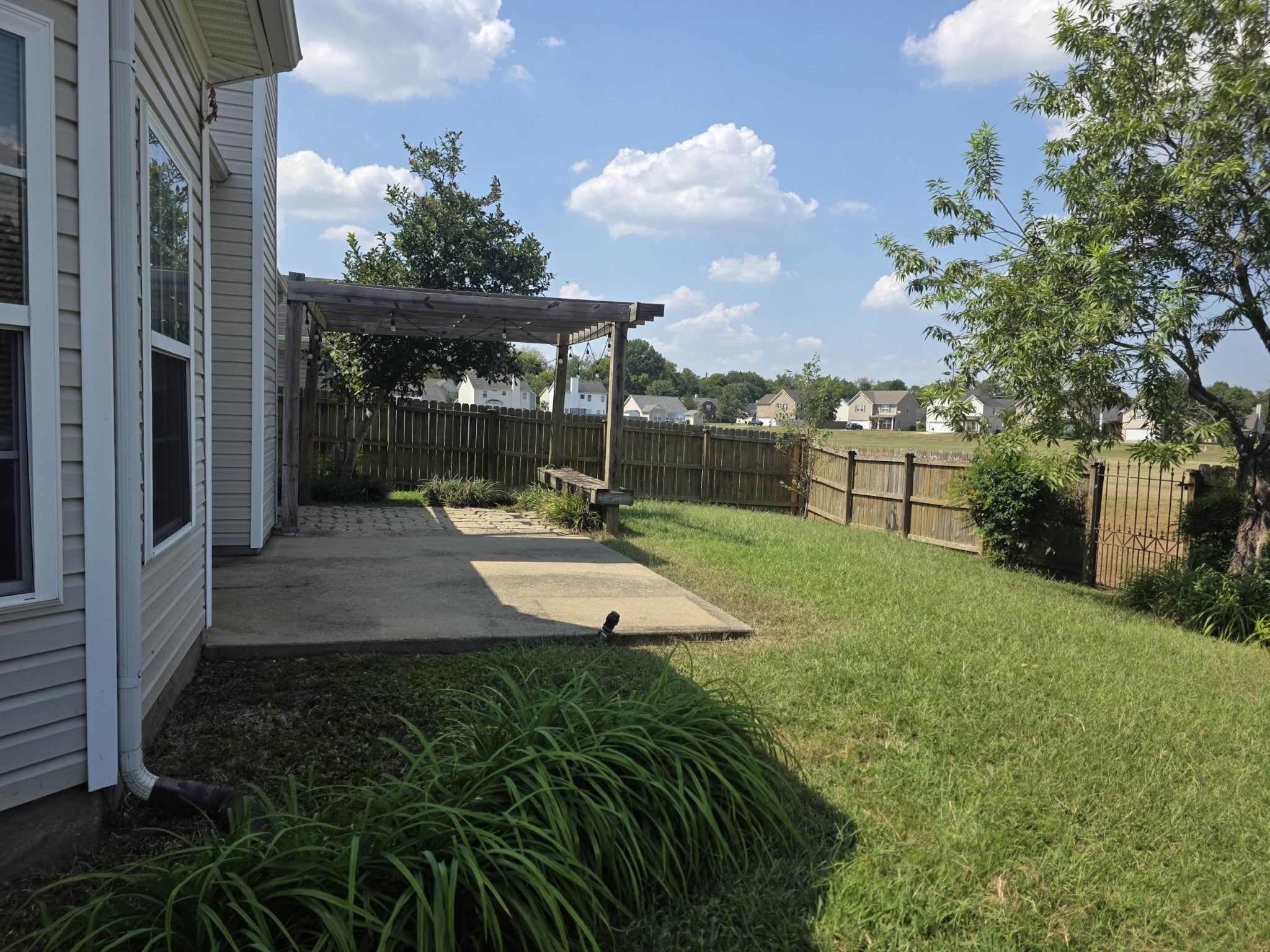 404 Birdstone Dr
