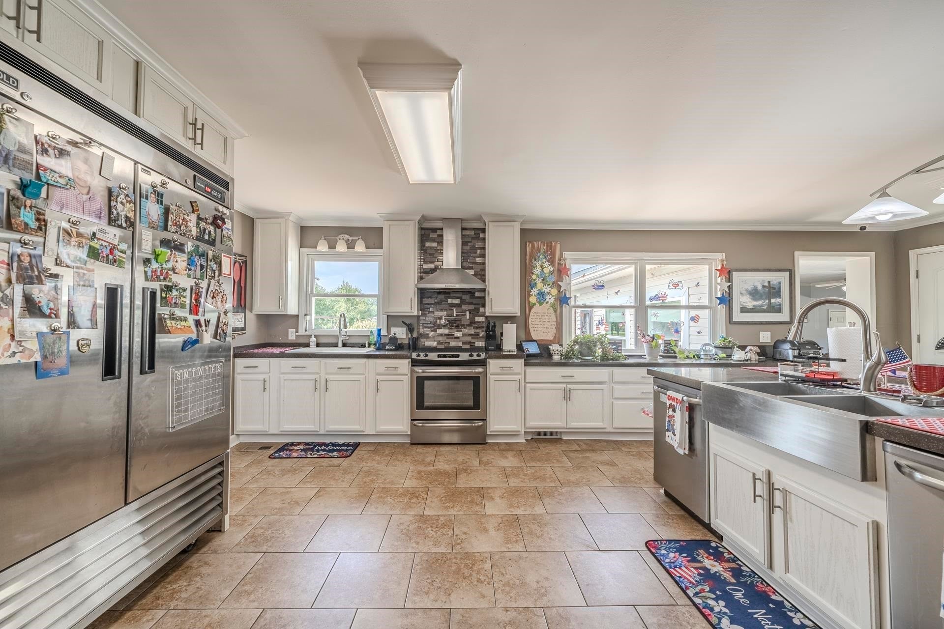 1150 PINHOOK DR