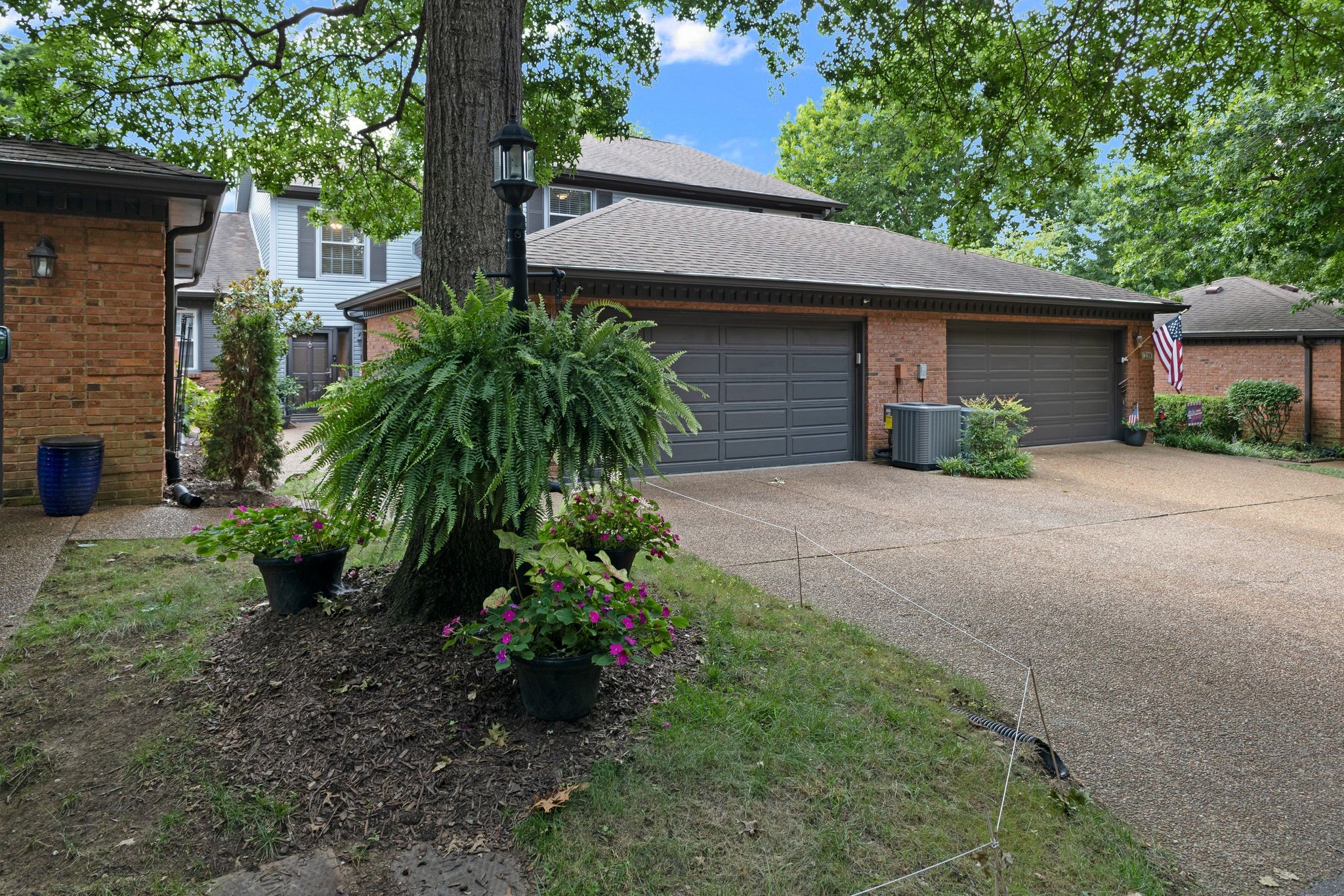 238 Hearthstone Manor Ln