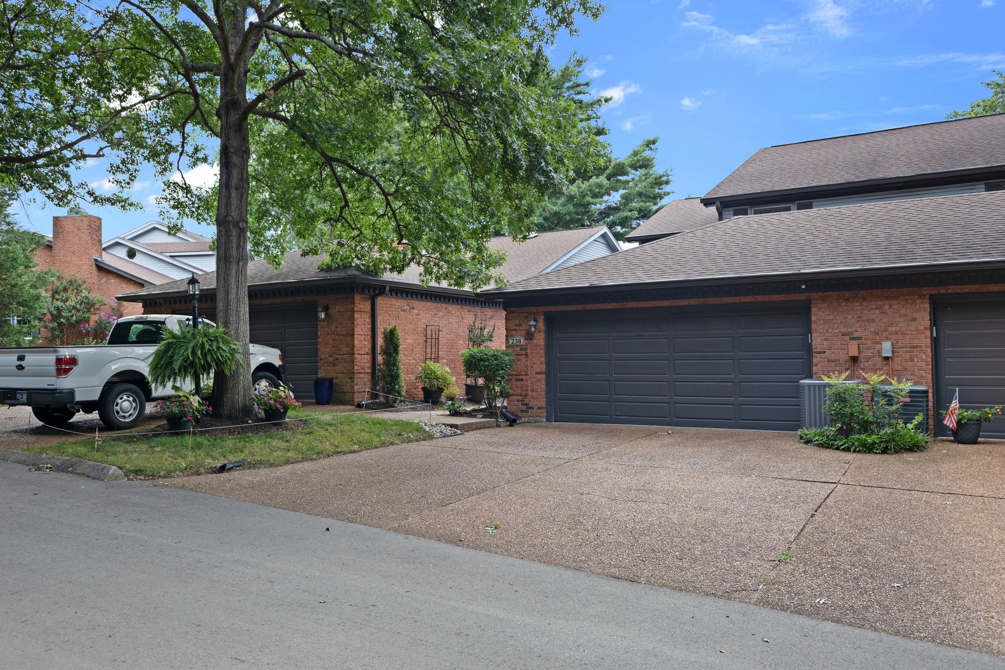 238 Hearthstone Manor Ln