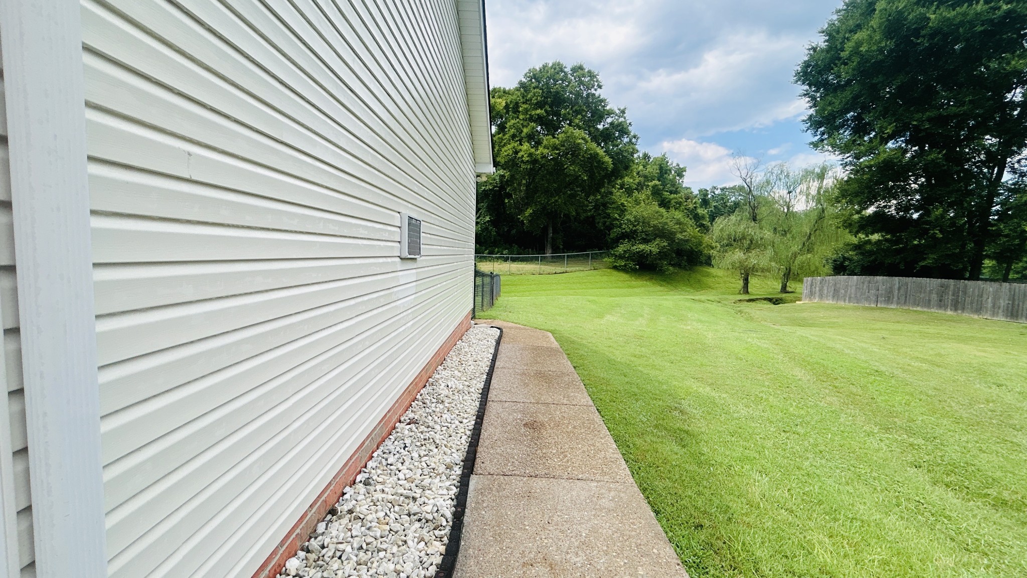 3444 Harbor Hill Pl