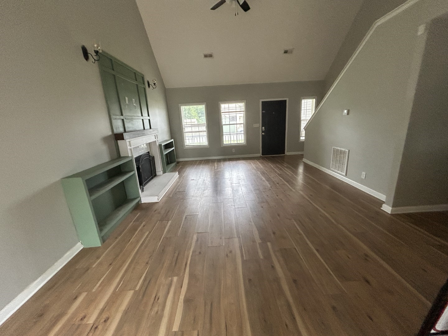 3421 Foxrun Ln