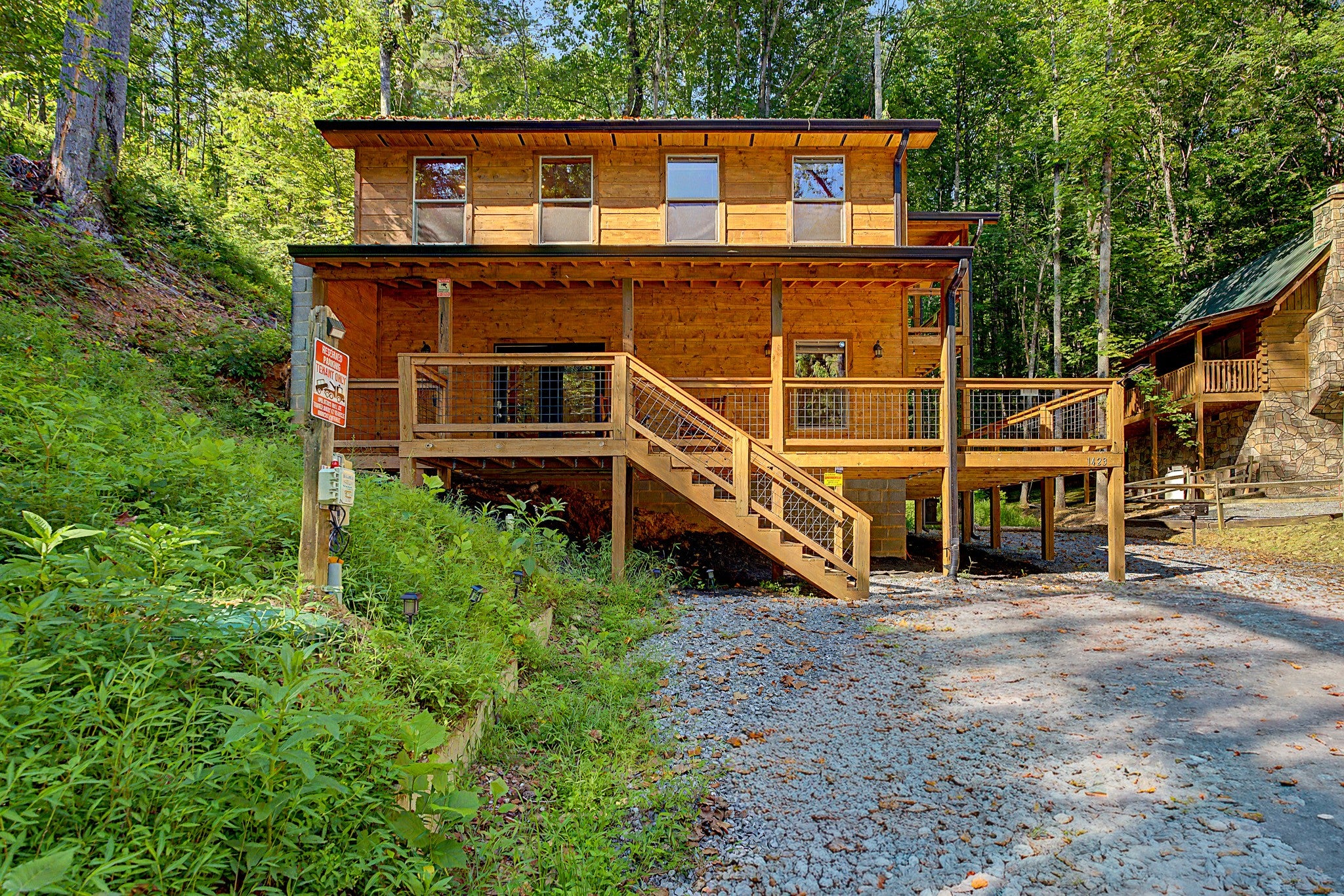 1423 School House Gap Rd