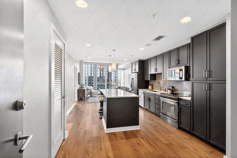 1212 Laurel St 2206 Nashville TN 37203