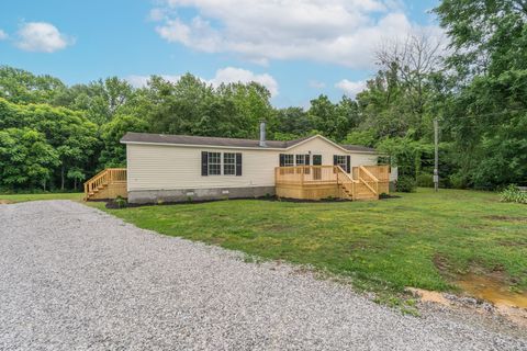 208 Rhoads Ln Hillsboro TN 37342