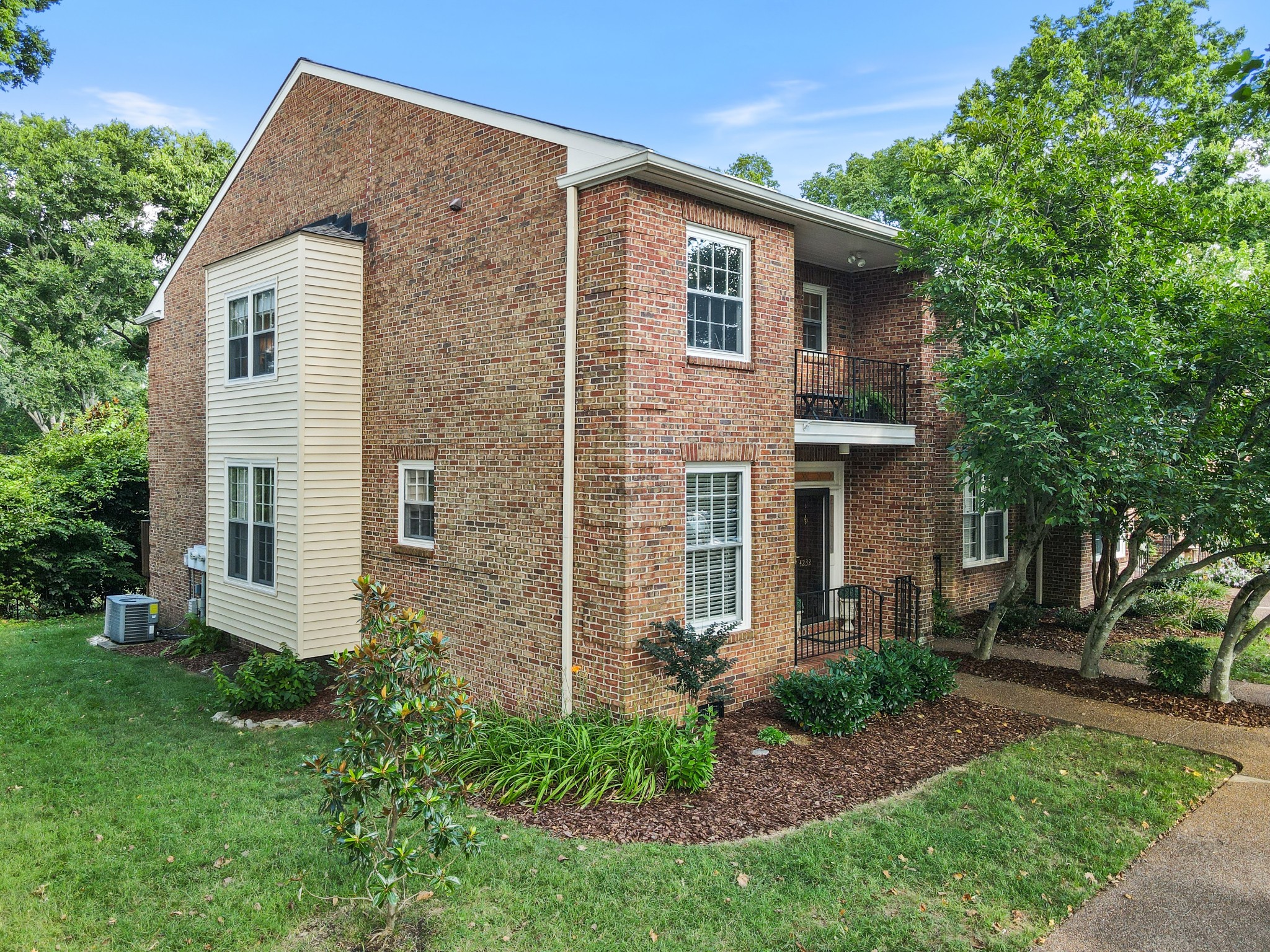4232 Lone Oak Rd
