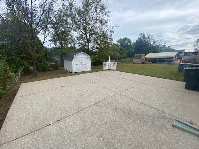 4936 Olivia Dr