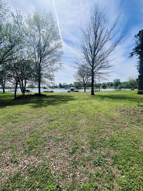 Photo of 110 Walnut Drive, Hendersonville, TN 37075 (MLS # 3169149)